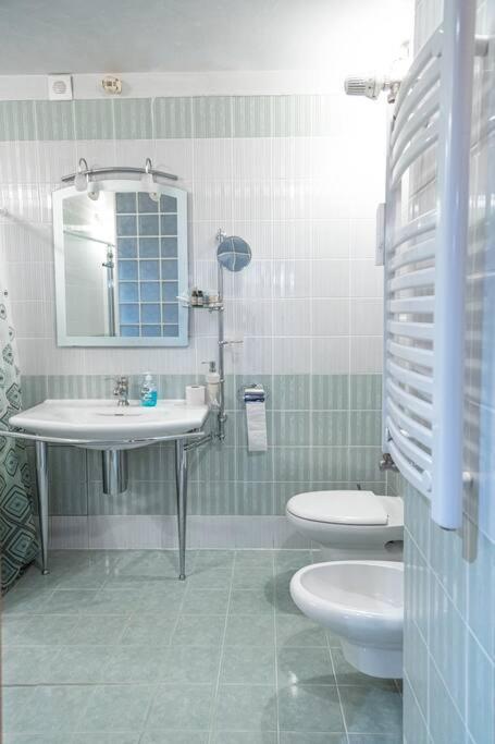 Very Spacious & Modern 3Bed Near Airport & Centre Sofia Esterno foto